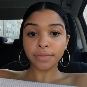 Meet your Posher, Jazmine